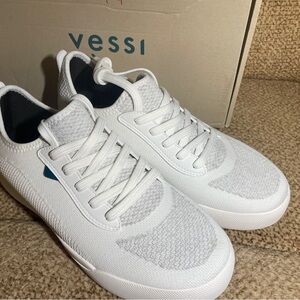 New Women’s Vessi  White Weekend 1.5 Shoes Waterproof Size 9 Retail $145